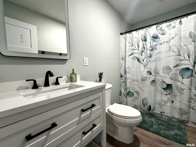 $149,500 | 575 5th Street, Omaha, IL 62871