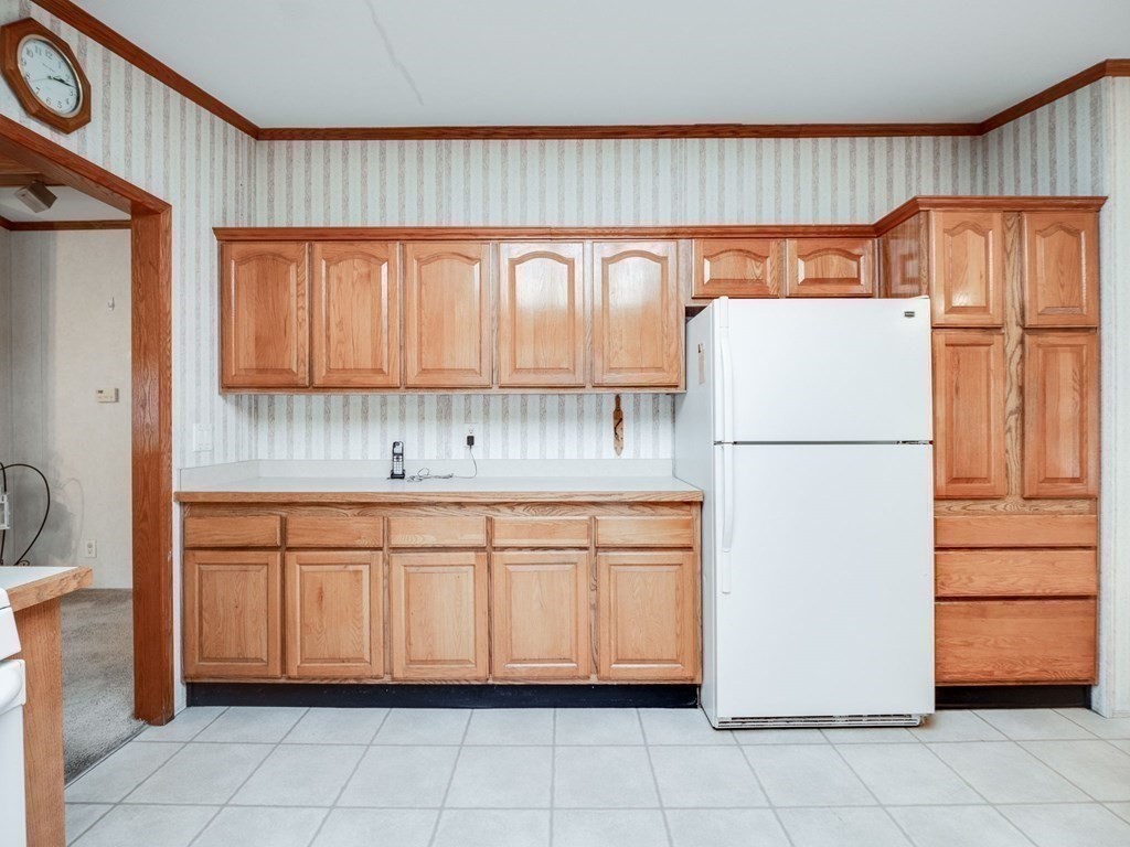 17 Medallion Road Holbrook, MA 02343 - Photo 11 of 39 Gallery Image 11