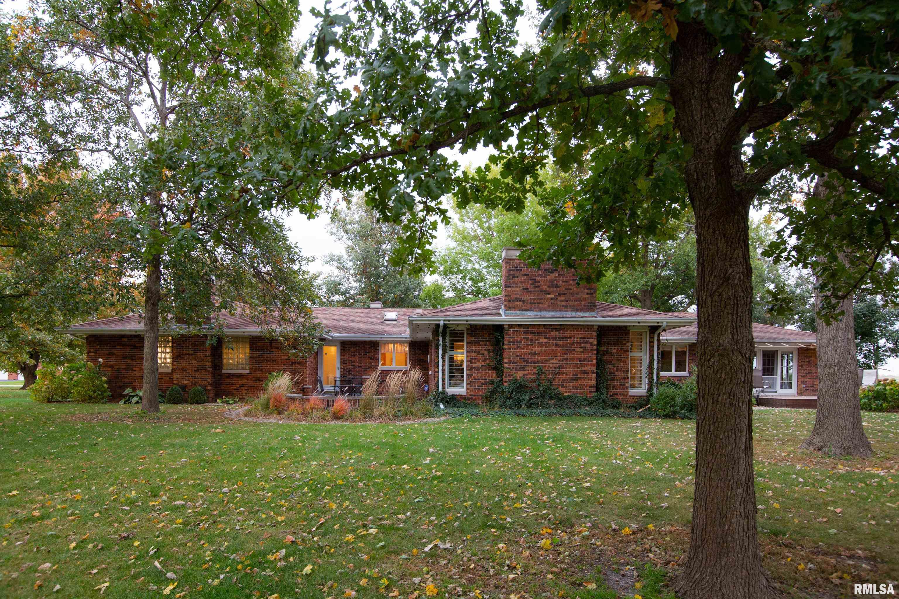 708 South Center Street Oneida, IL 61467 - Photo 34 of 40 Gallery Image 34
