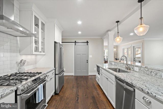 $1,650,000 | 15 East Chapman Street, Alexandria, VA 22301
