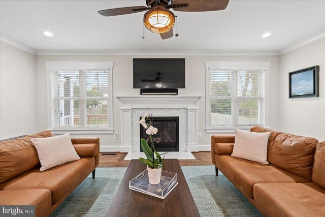 $1,650,000 | 15 East Chapman Street, Alexandria, VA 22301