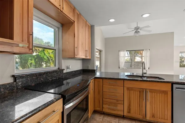 $4,500 | 7887 9th Avenue South, St. Petersburg, FL 33707