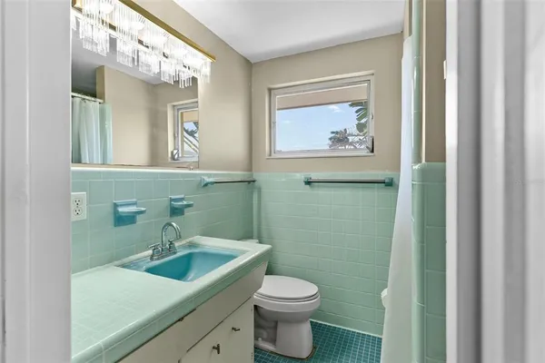 $4,500 | 7887 9th Avenue South, St. Petersburg, FL 33707