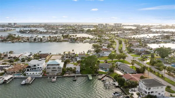 $4,500 | 7887 9th Avenue South, St. Petersburg, FL 33707