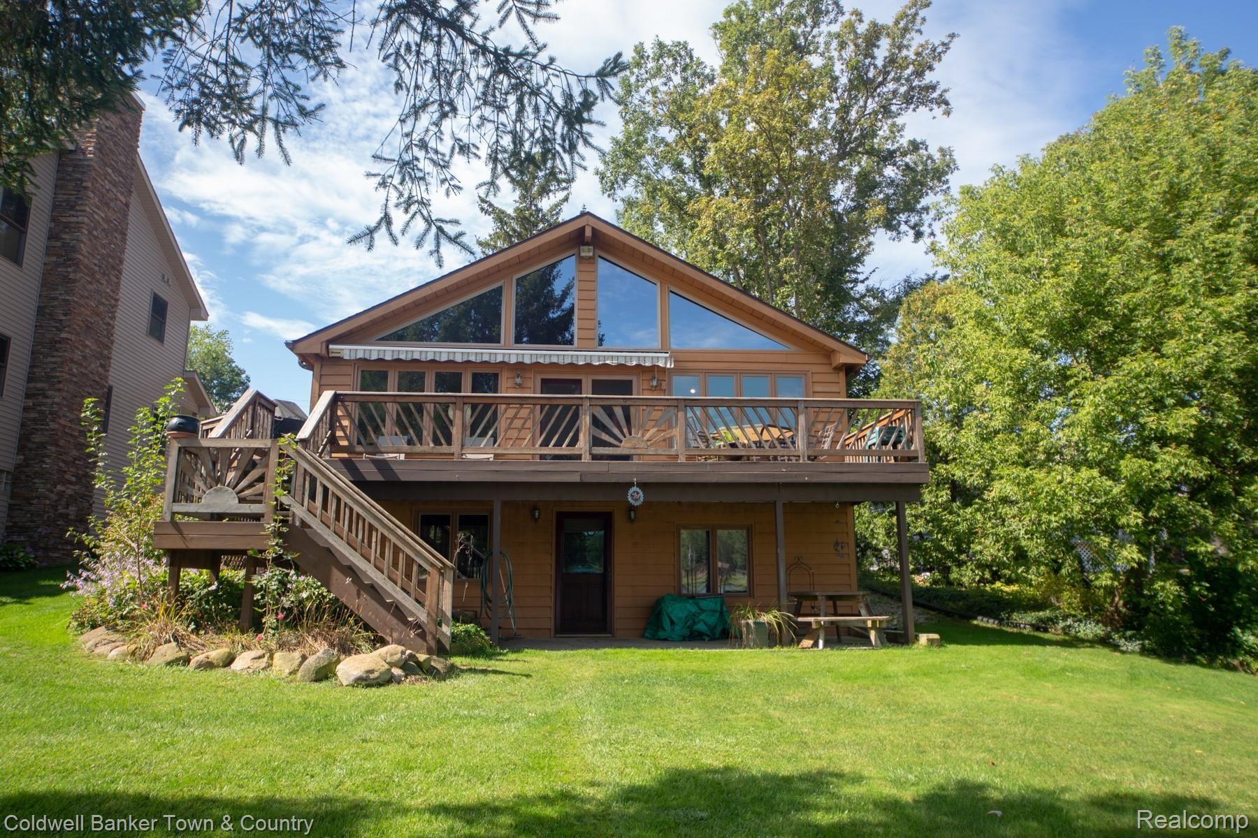 5874 Bullard Road Fenton, MI 48430 - Photo 30 of 51 IMG_8795.JPG