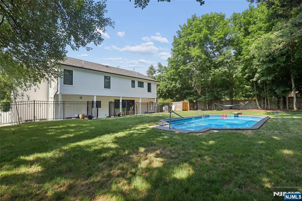 68 Serpentine Road Demarest, NJ 07627 - Photo 19 of 50