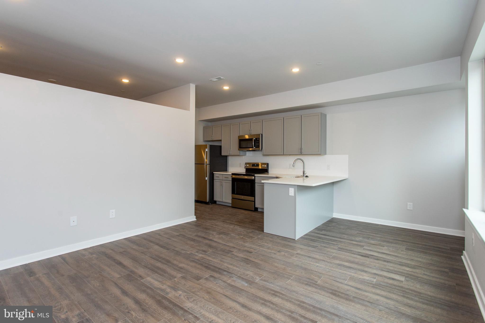 1227-29 North 7th St Unit 3A  