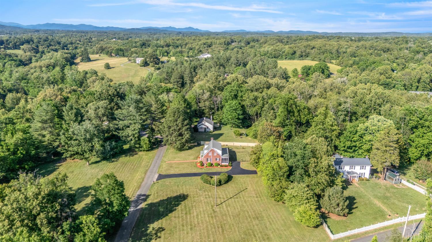 228 Hanger Road Amherst, VA 24521 - Photo 52 of 65