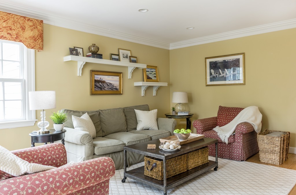 74 Hillcrest Road Belmont, MA 02478 - Photo 5 of 18 Gallery Image 5