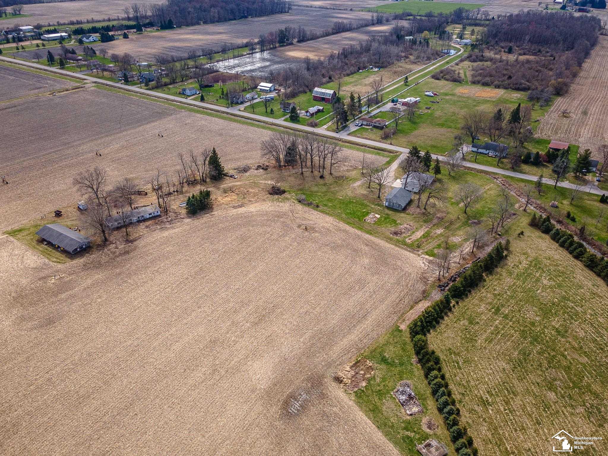 1932 West Albain Road Monroe, MI 48161 - Photo 51 of 57 50203798-d28d9c99-0203-43c0-be32-2c32542be360.JPG