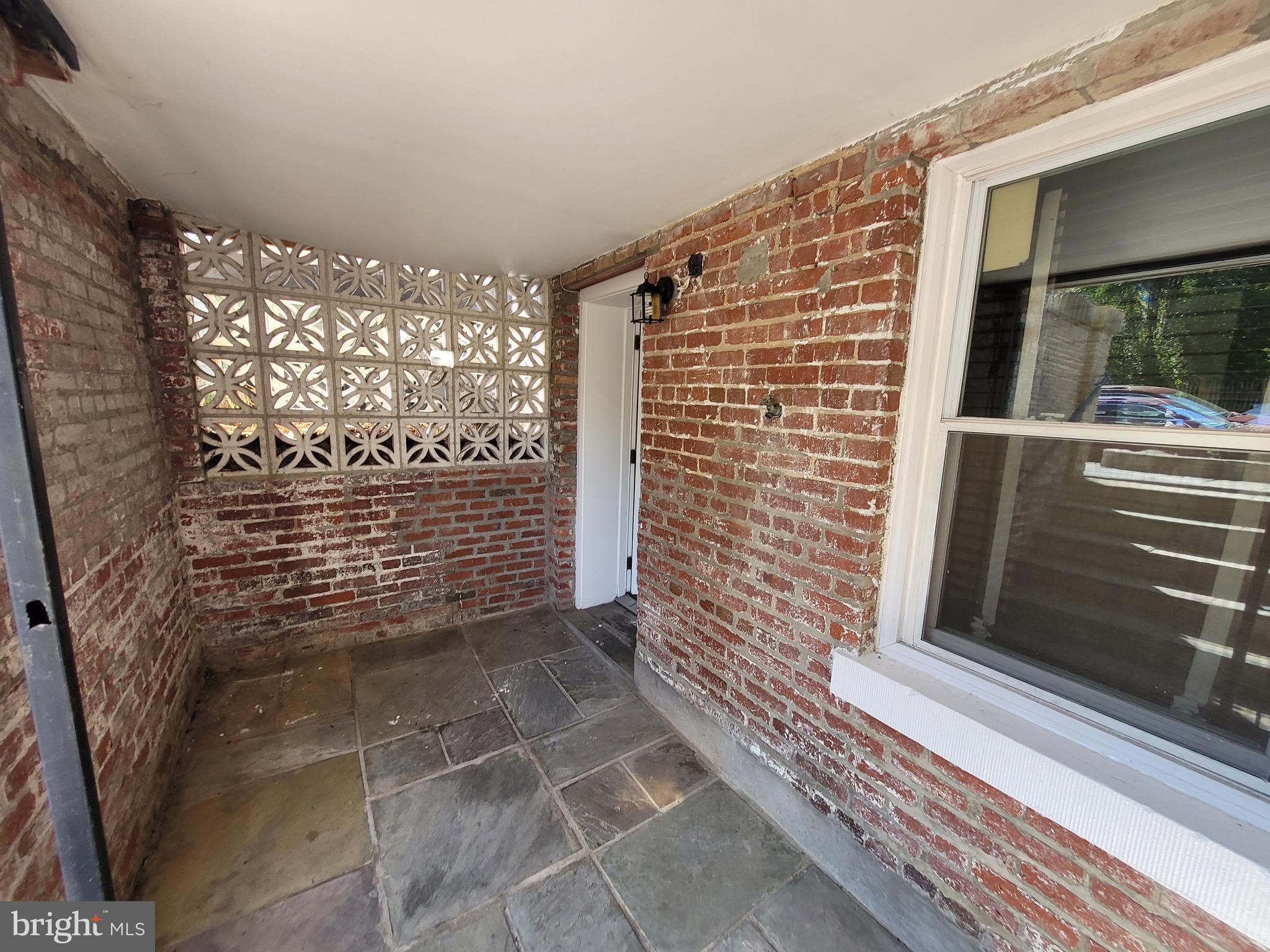 18 Girard Street Northeast Washington, DC 20002 - Photo 3 of 29