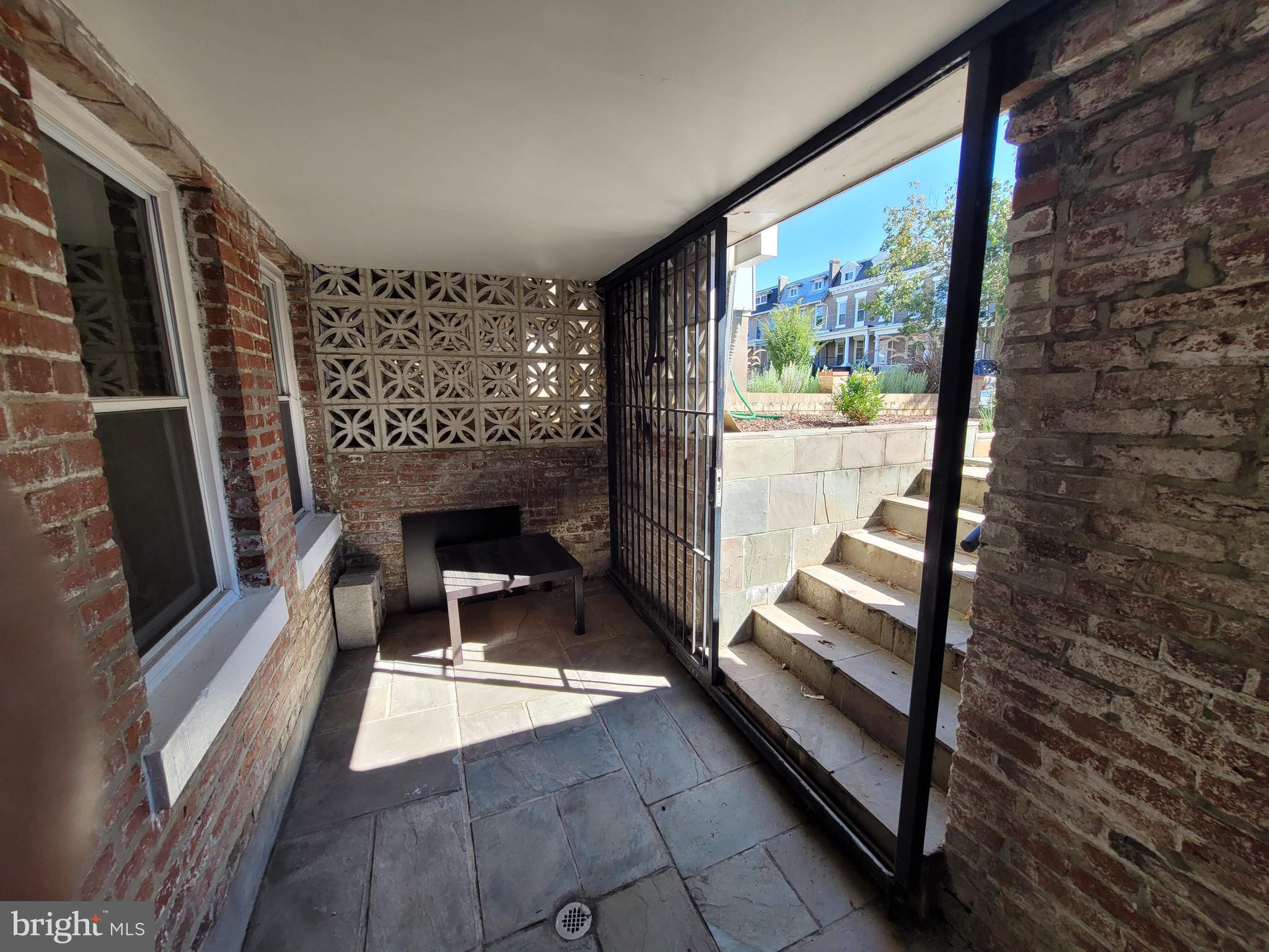 18 Girard Street Northeast Washington, DC 20002 - Photo 4 of 29