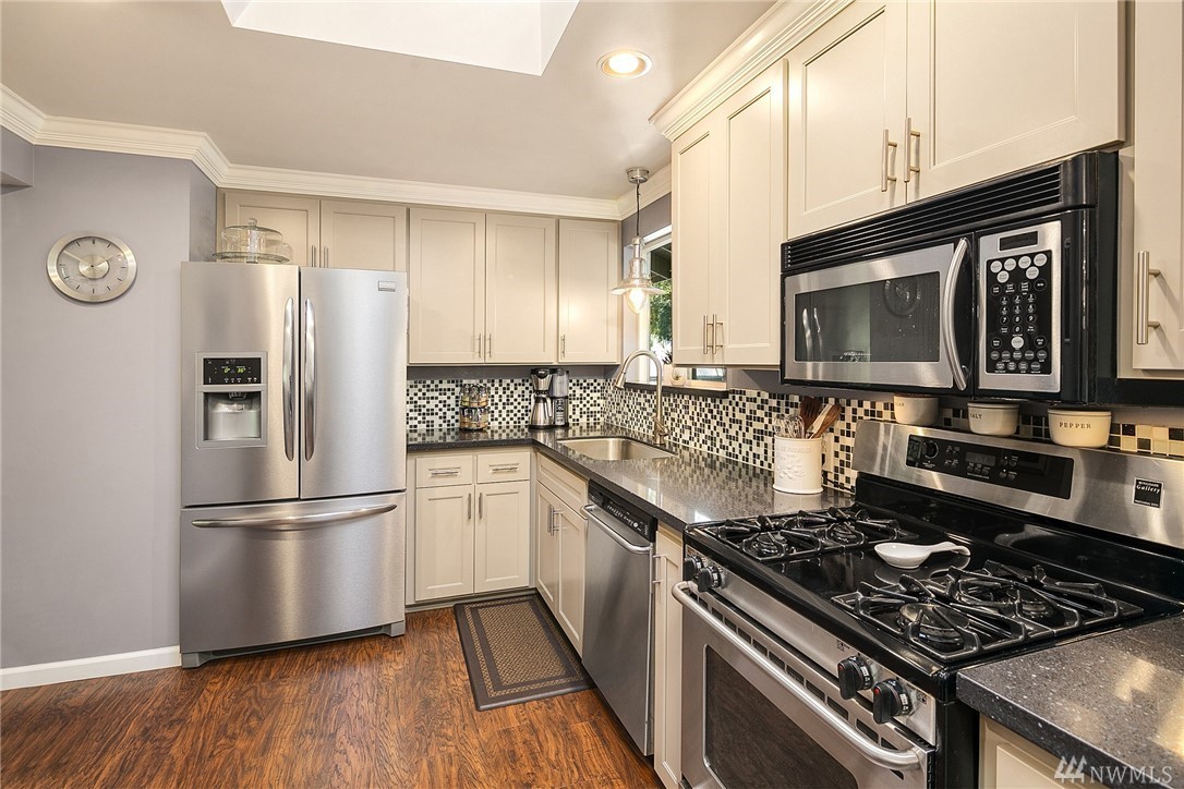 24224 23rd Avenue West Bothell, WA 98021 - Photo 8 of 23