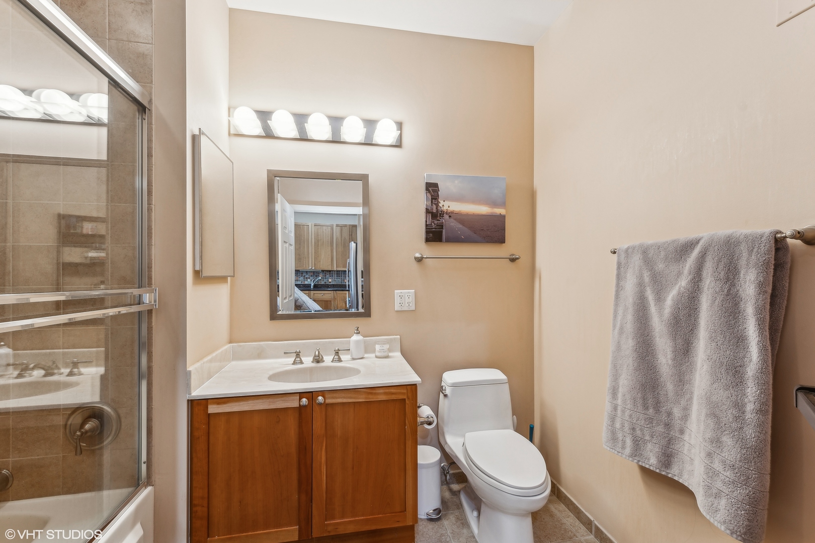 950 West Monroe Street, Unit 702 Chicago, IL 60607 - Photo 11 of 16 Gallery Image 11