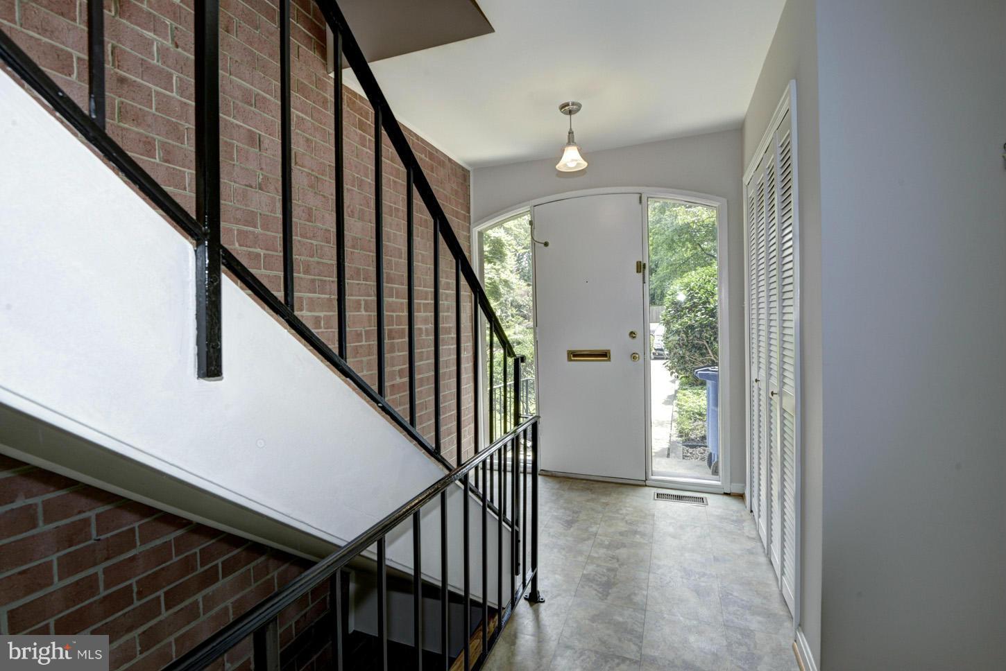 7903 Inverness Ridge Road Rockville, MD 20854 - Photo 2 of 29 Interior (General)