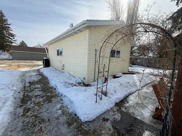 $99,900 | 124 State Avenue North, Thief River Falls, MN 56701