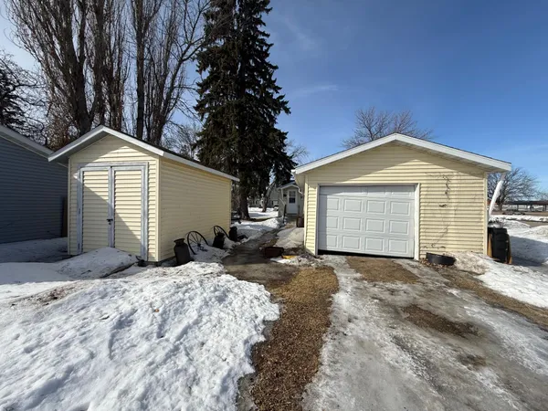 $99,900 | 124 State Avenue North, Thief River Falls, MN 56701