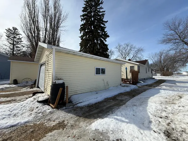$99,900 | 124 State Avenue North, Thief River Falls, MN 56701