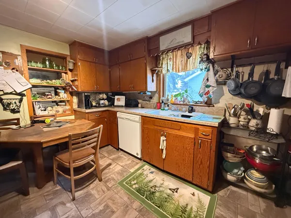 $99,900 | 124 State Avenue North, Thief River Falls, MN 56701