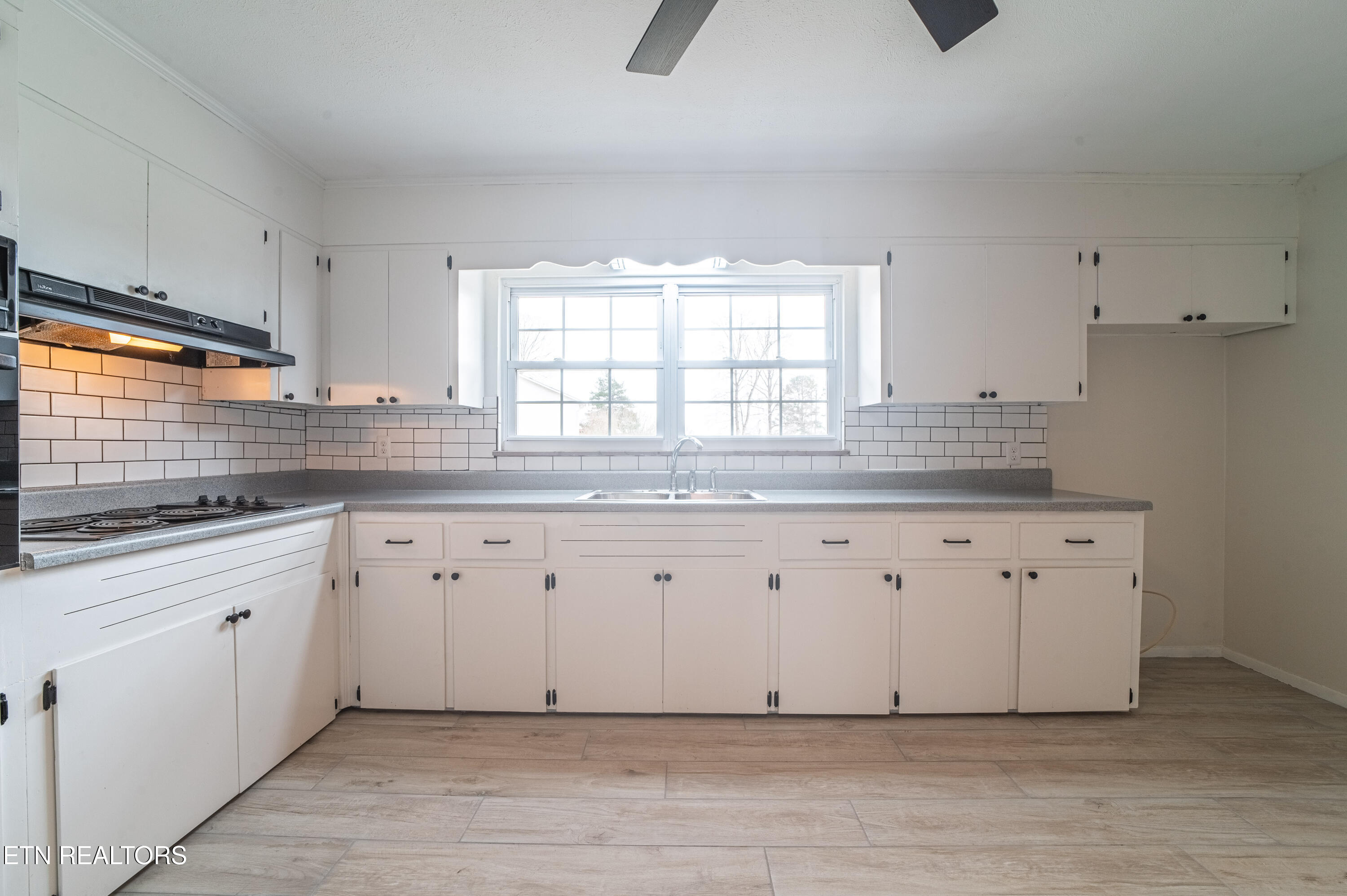 4712 Douglas Dam Road Strawberry Plains, TN 37871 - Photo 9 of 27 4712-Douglas-Dam-17