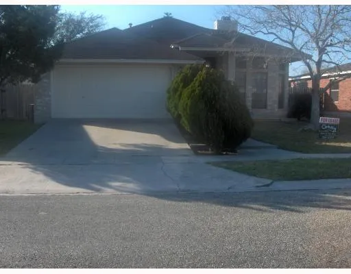 a view of a garage