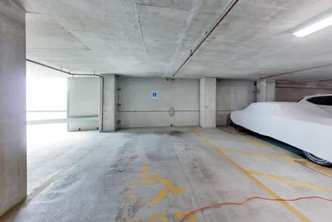 $399,900 | 160 East Illinois Street, Unit 1005, Chicago, IL 60611