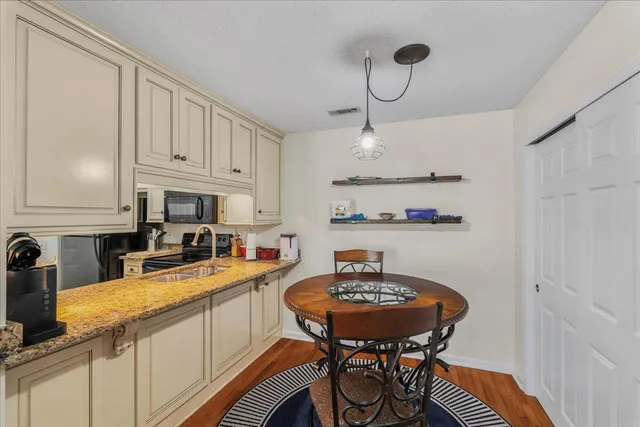 $227,500 | 188 Midland Parkway, Unit 507, Summerville, SC 29485