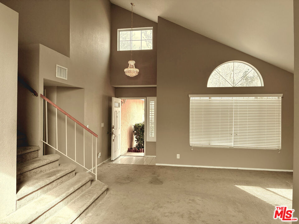 828 Jason Court Lancaster, CA 93534 - Photo 4 of 20