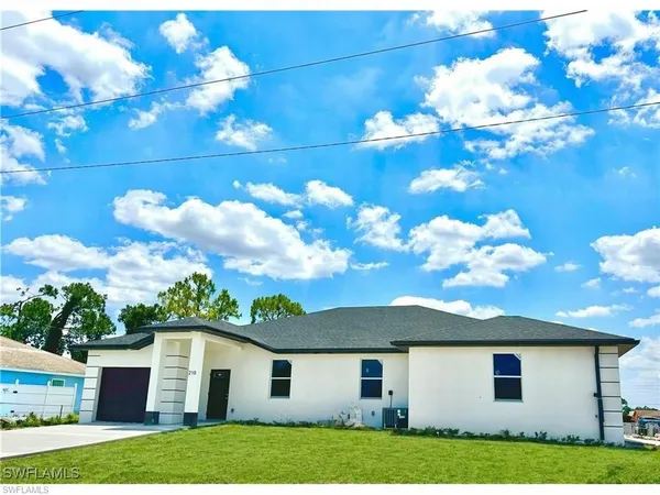$1,800 | 212 Pullman Street, Lehigh Acres, FL 33974