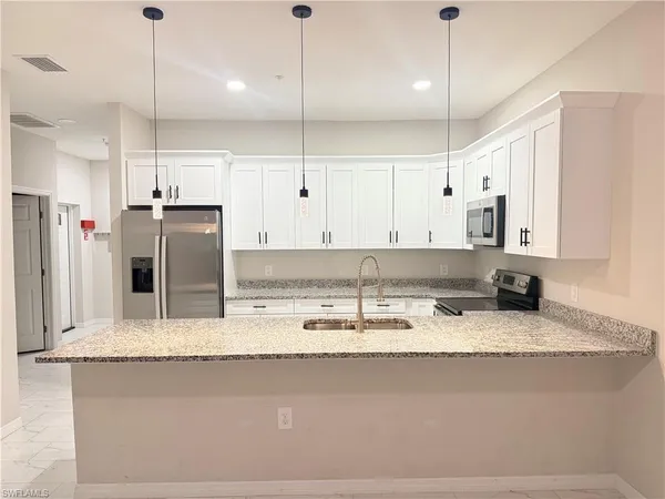 $1,800 | 212 Pullman Street, Lehigh Acres, FL 33974