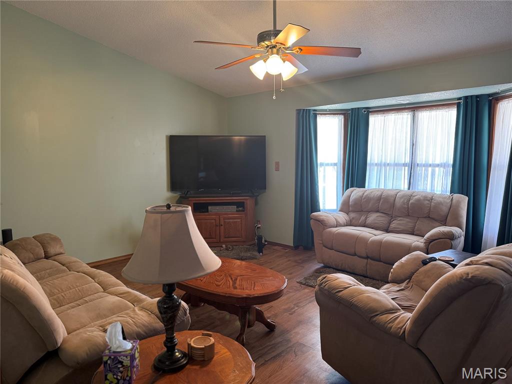 841 Watson Road Sullivan, MO 63080 - Photo 5 of 18