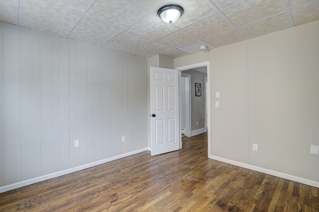172 Belmont Avenue Springfield, MA 01108 - Photo 14 of 41