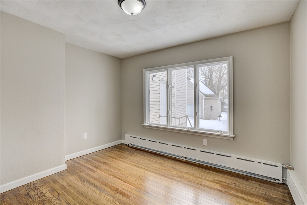 172 Belmont Avenue Springfield, MA 01108 - Photo 17 of 41