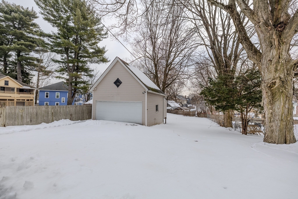 172 Belmont Avenue Springfield, MA 01108 - Photo 36 of 41