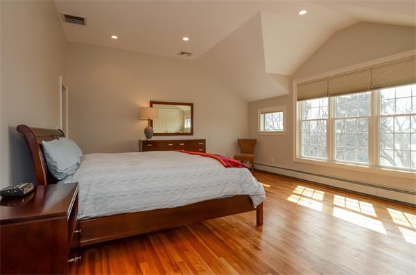 77 Walnut Hill Road Brookline, MA 02467 - Photo 13 of 22 Gallery Image 13