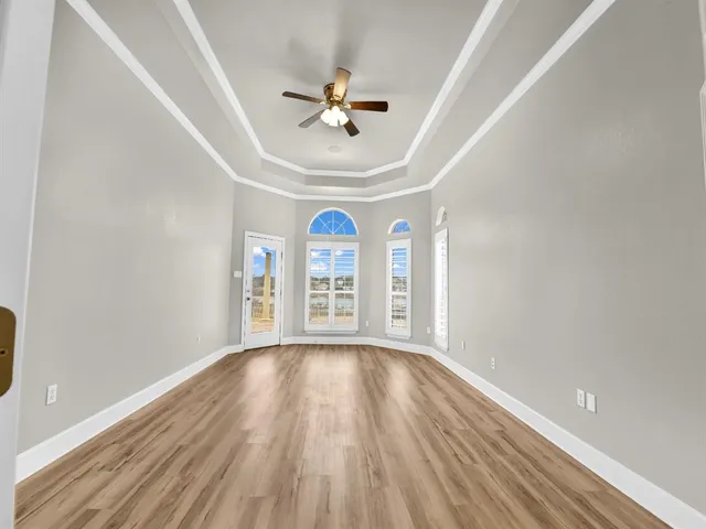 $849,900 | 525 Sugartree Drive, Lipan, TX 76462