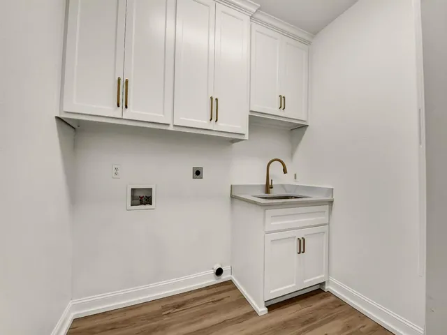 $849,900 | 525 Sugartree Drive, Lipan, TX 76462