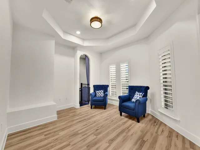 $849,900 | 525 Sugartree Drive, Lipan, TX 76462