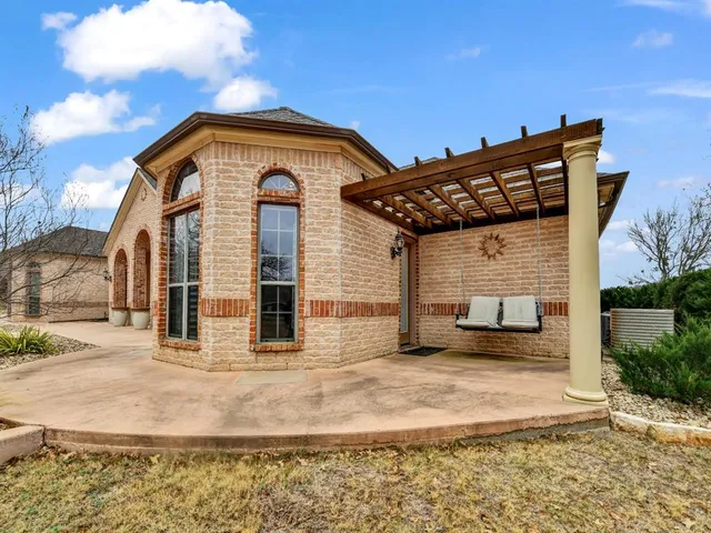 $849,900 | 525 Sugartree Drive, Lipan, TX 76462