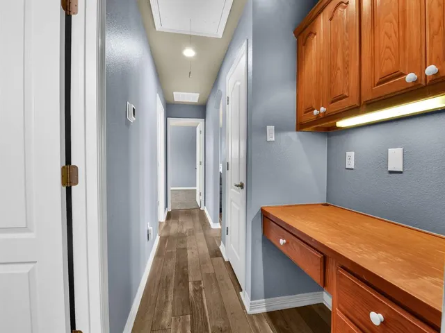 $849,900 | 525 Sugartree Drive, Lipan, TX 76462