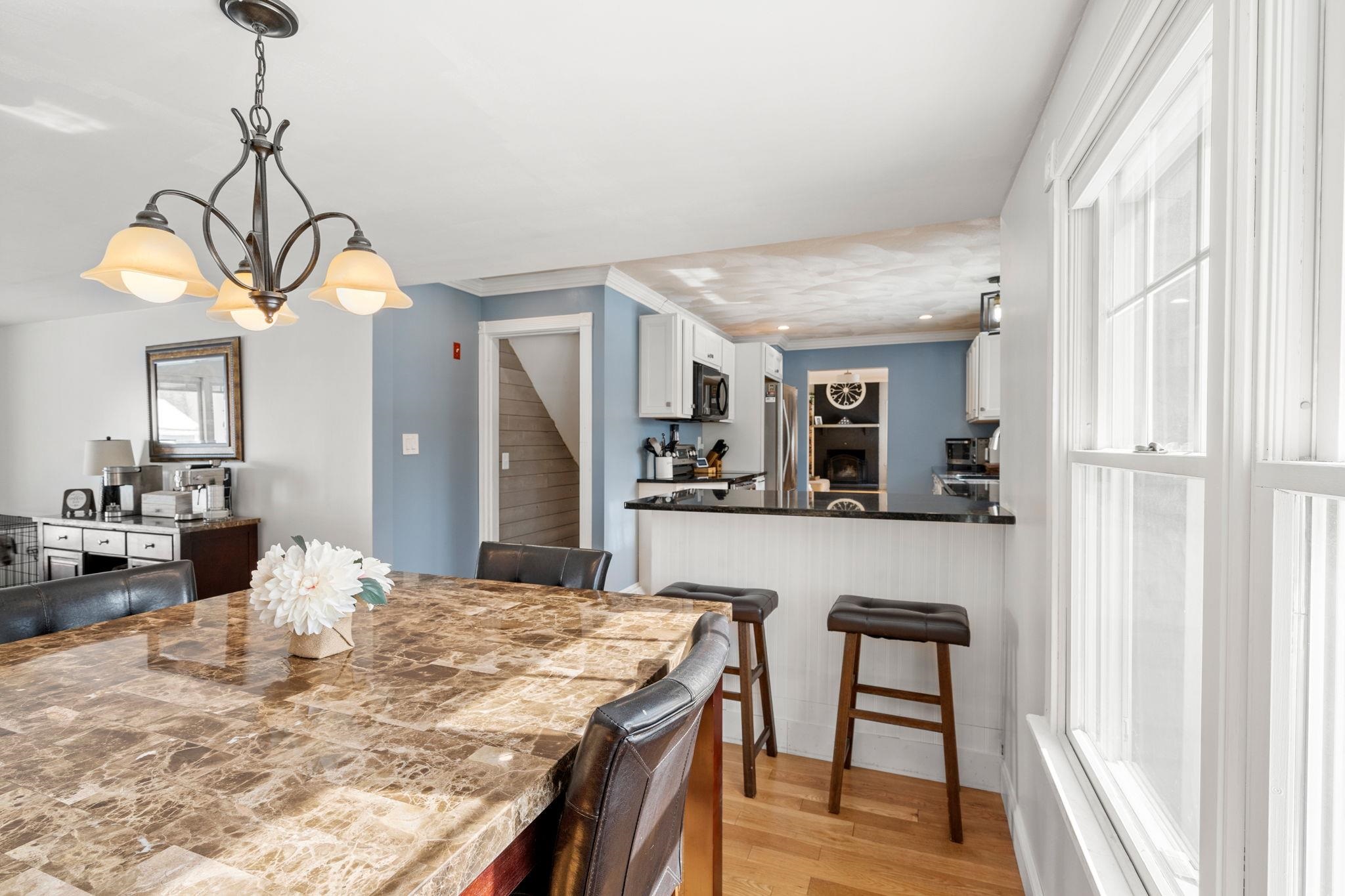 39 Danville Road Kingston, NH 03848 - Photo 3 of 20 Gallery Image 3