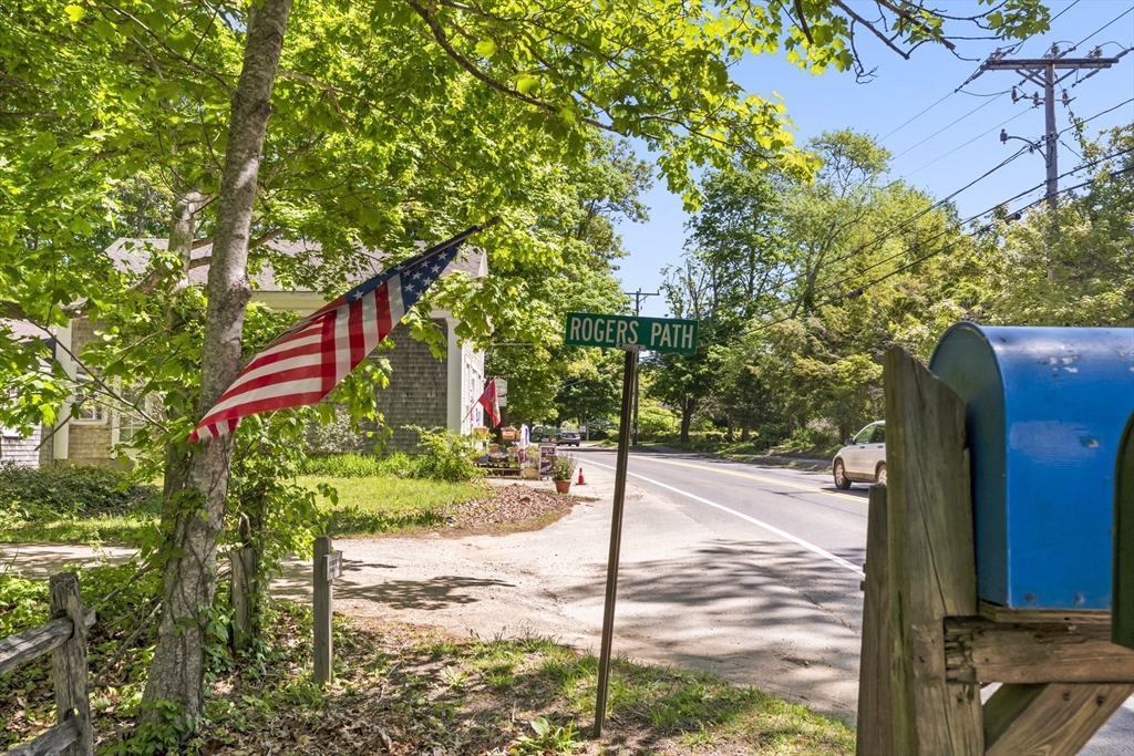 23 Onkokemmy Road West Tisbury, MA 02568 - Photo 9 of 9