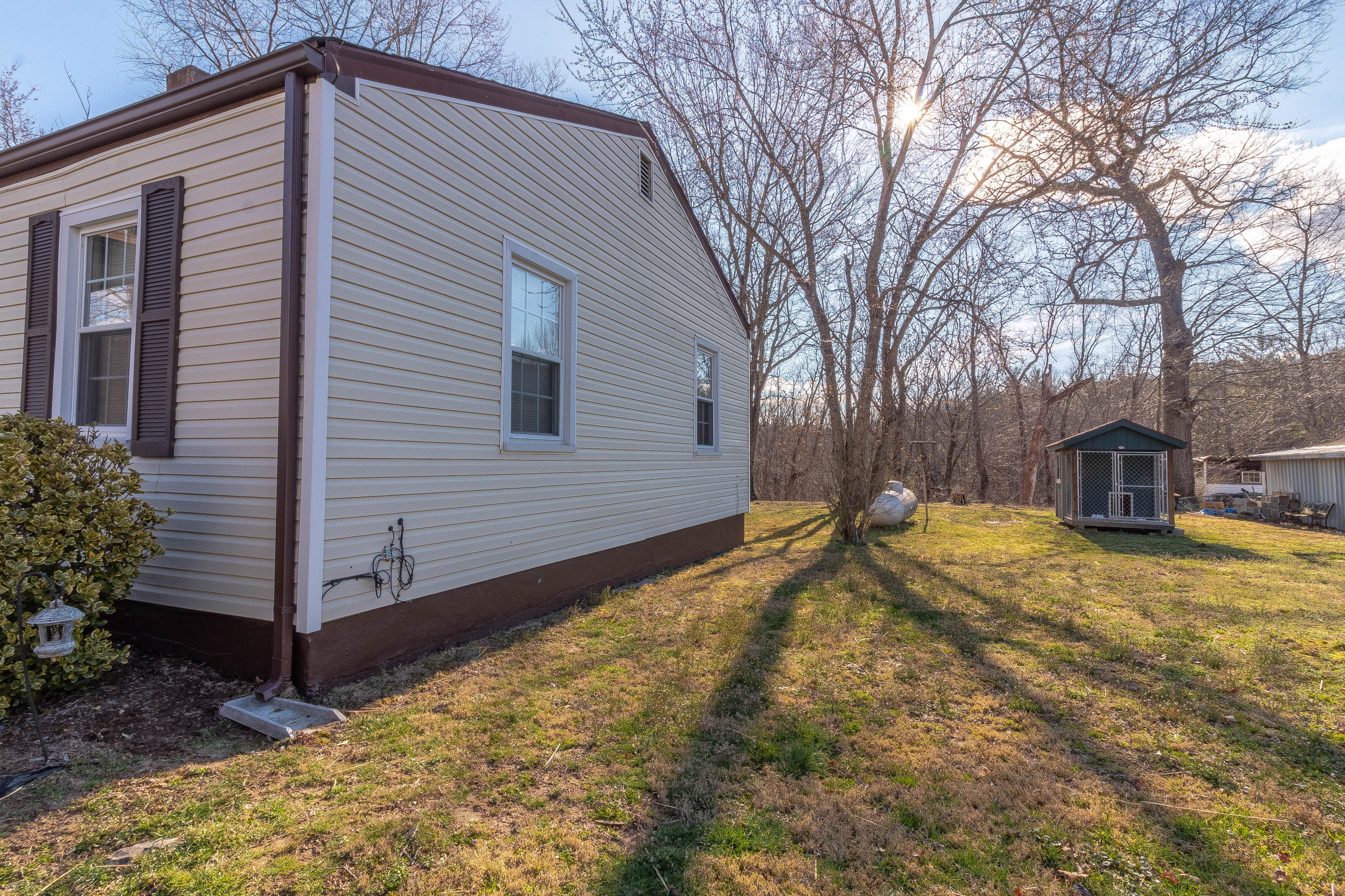 3983 Ridge Drive Salem, VA 24153 - Photo 4 of 26 3983 Ridge DR. Salem, VA 24153