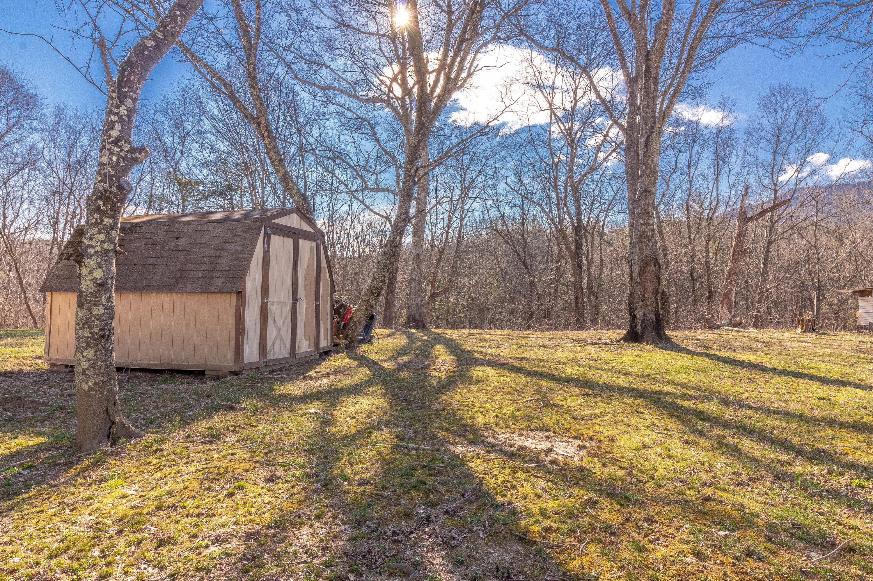 3983 Ridge Drive Salem, VA 24153 - Photo 7 of 26 3983 Ridge DR. Salem, VA 24153