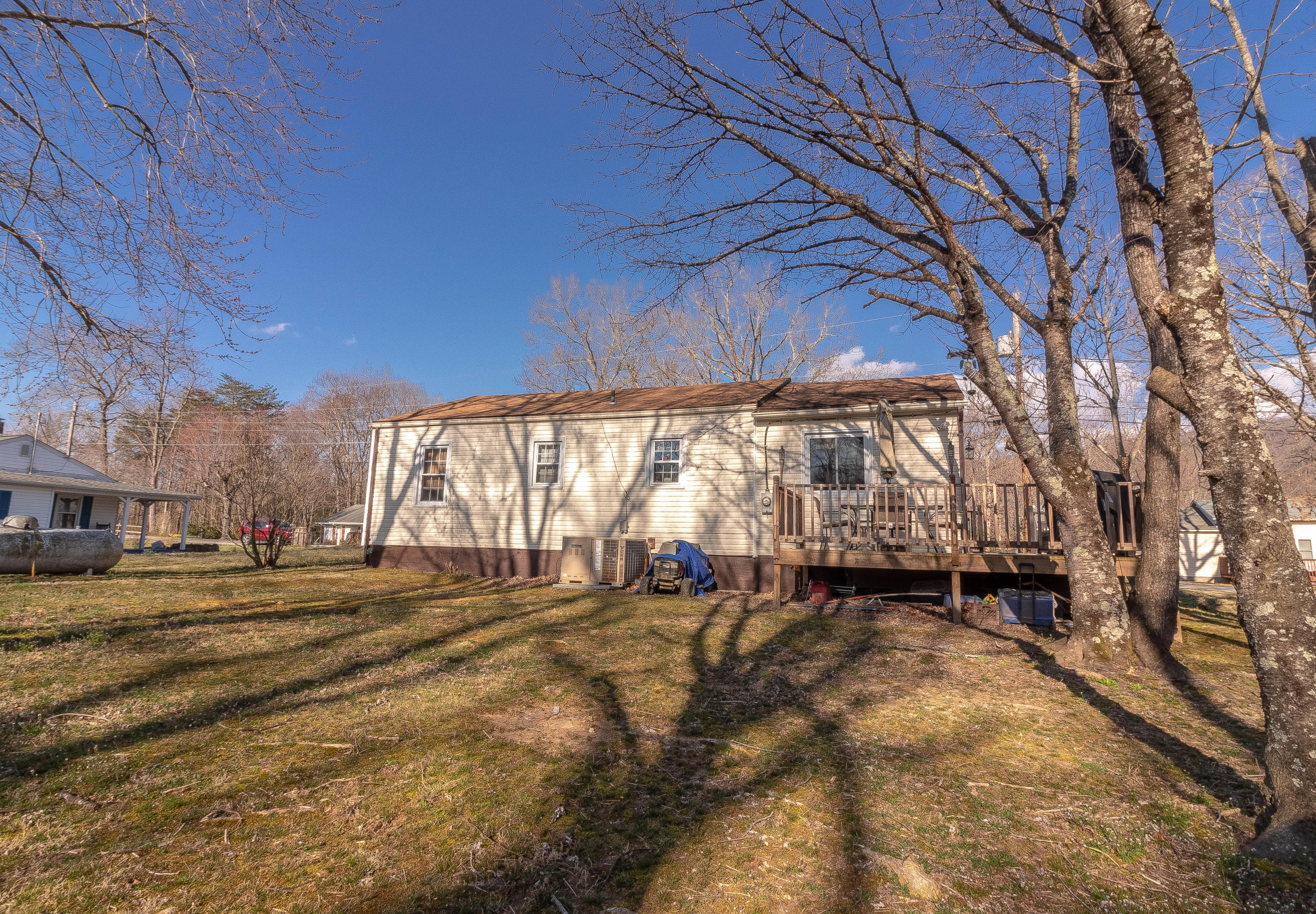 3983 Ridge Drive Salem, VA 24153 - Photo 8 of 26 3983 Ridge DR. Salem, VA 24153