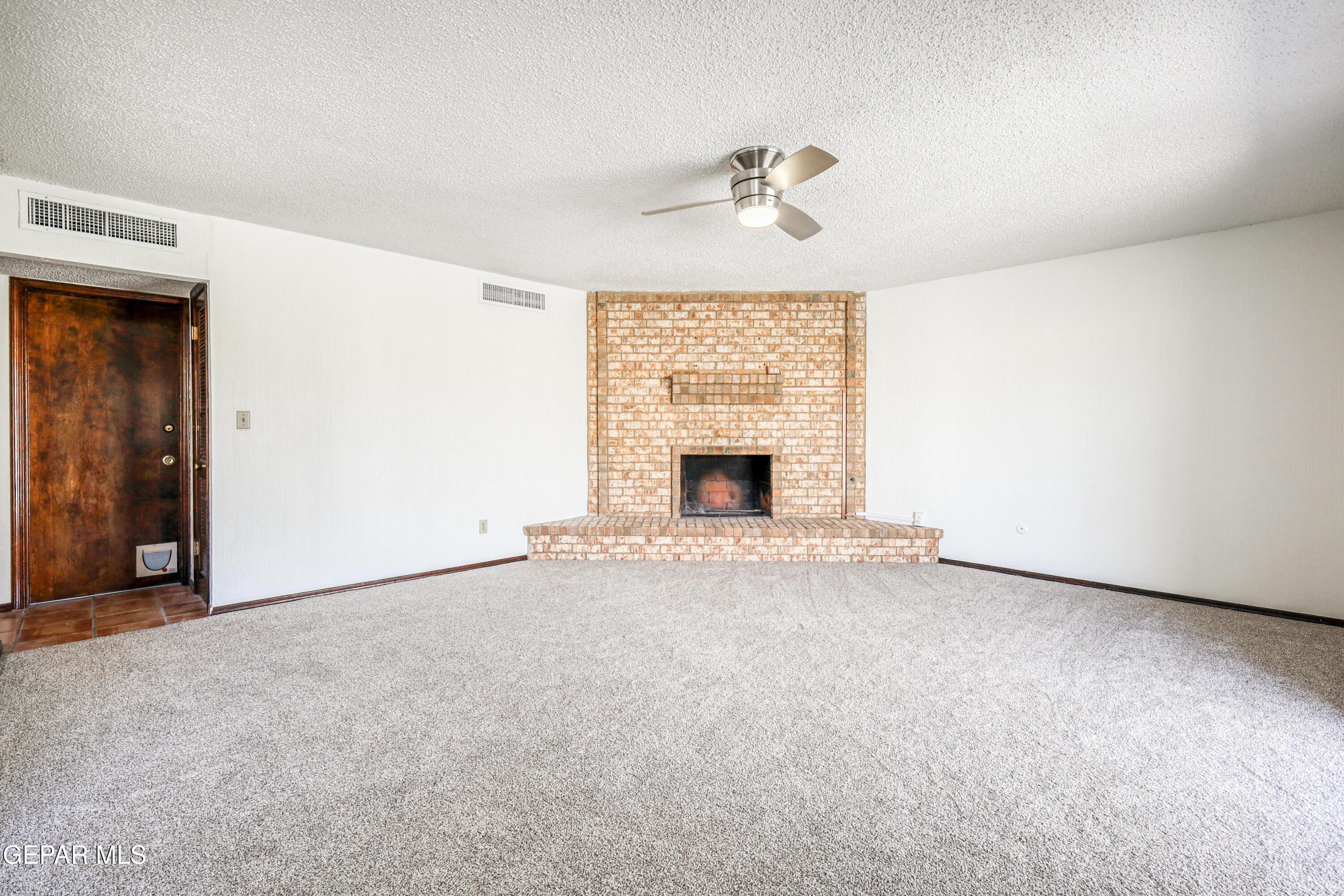 321 Gus Rallis Drive El Paso, TX 79932 - Photo 12 of 38 IMG_8446_HDR