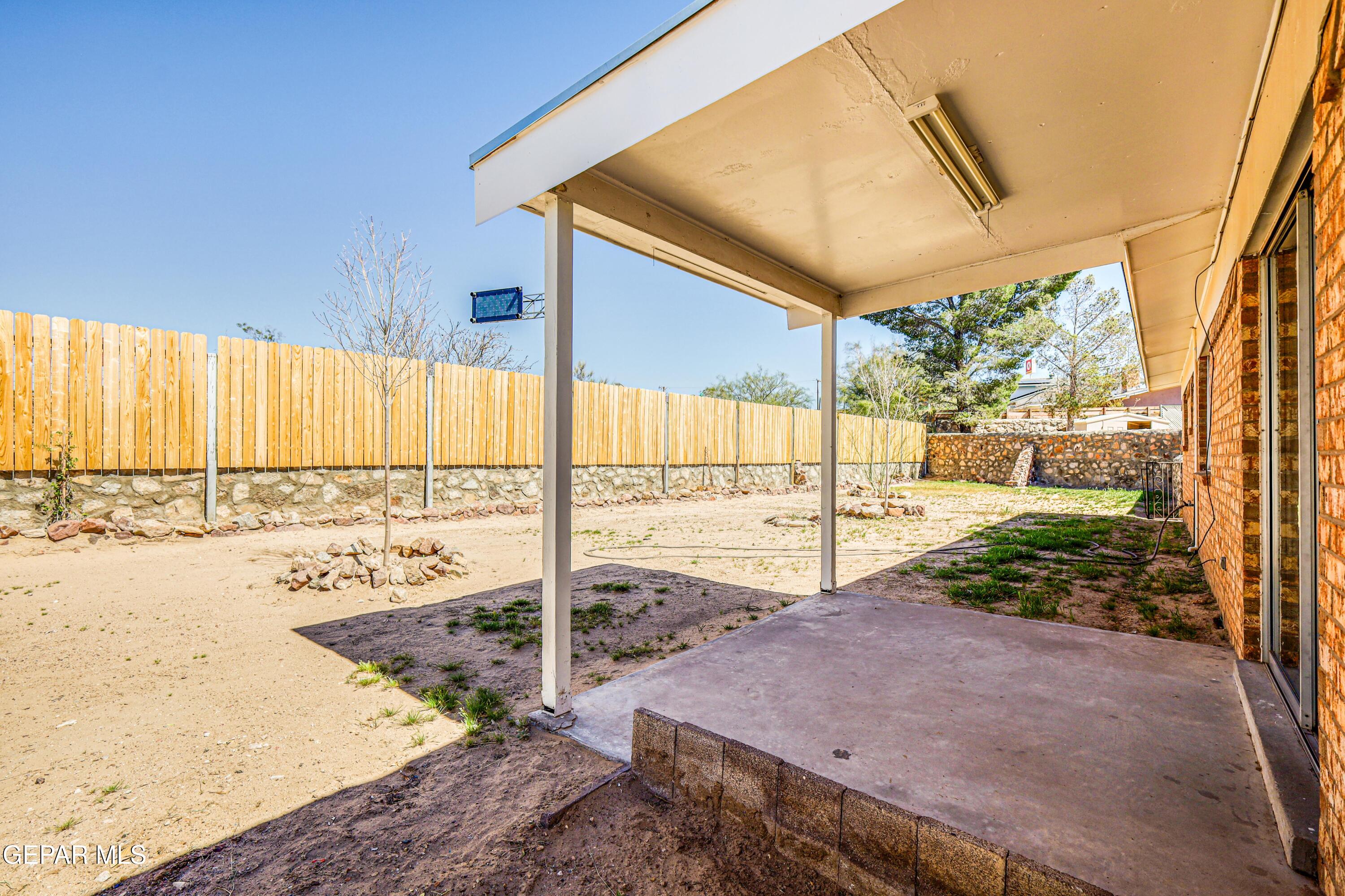 321 Gus Rallis Drive El Paso, TX 79932 - Photo 29 of 38 IMG_8476_HDR