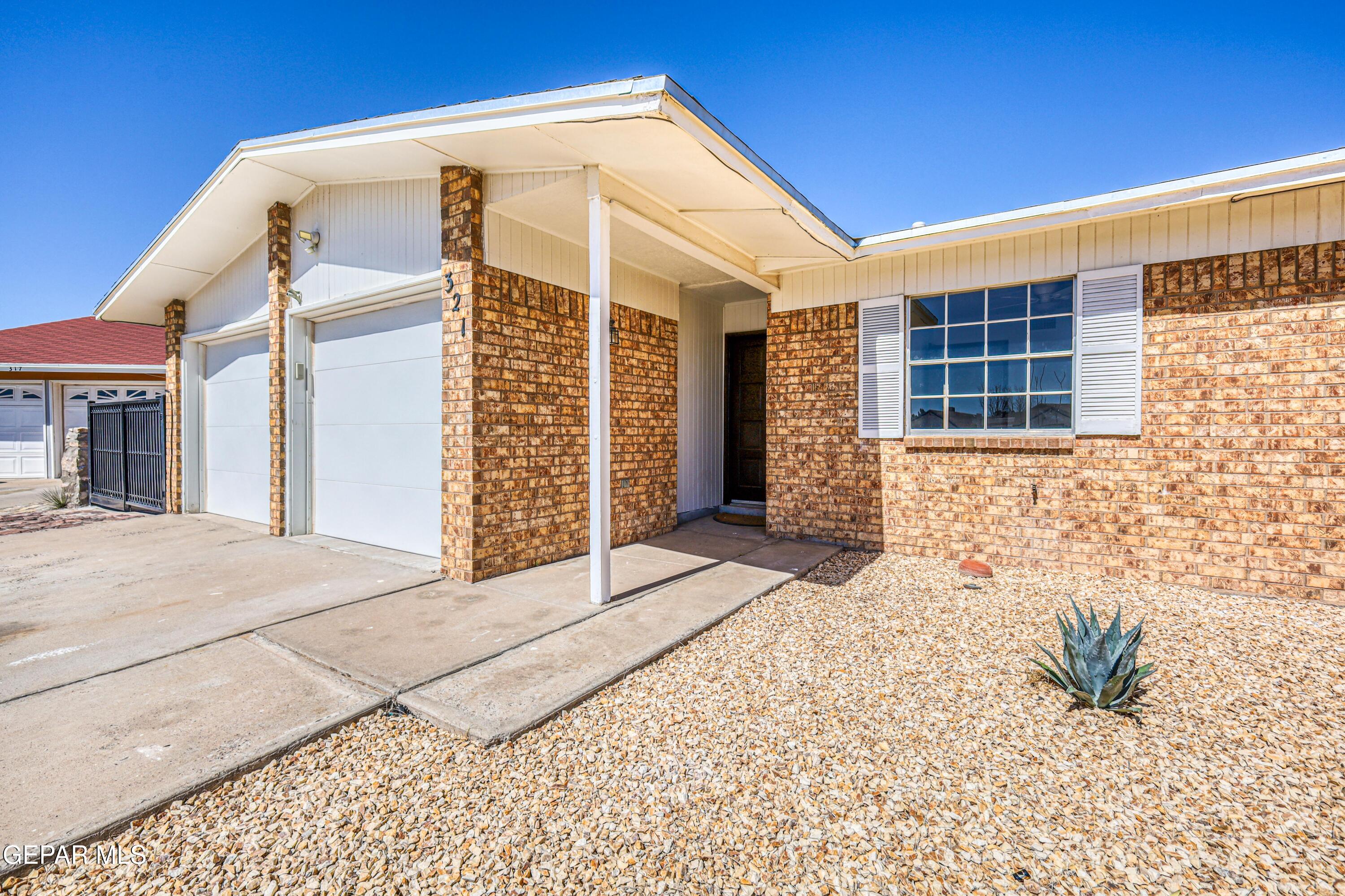 321 Gus Rallis Drive El Paso, TX 79932 - Photo 3 of 38 4
