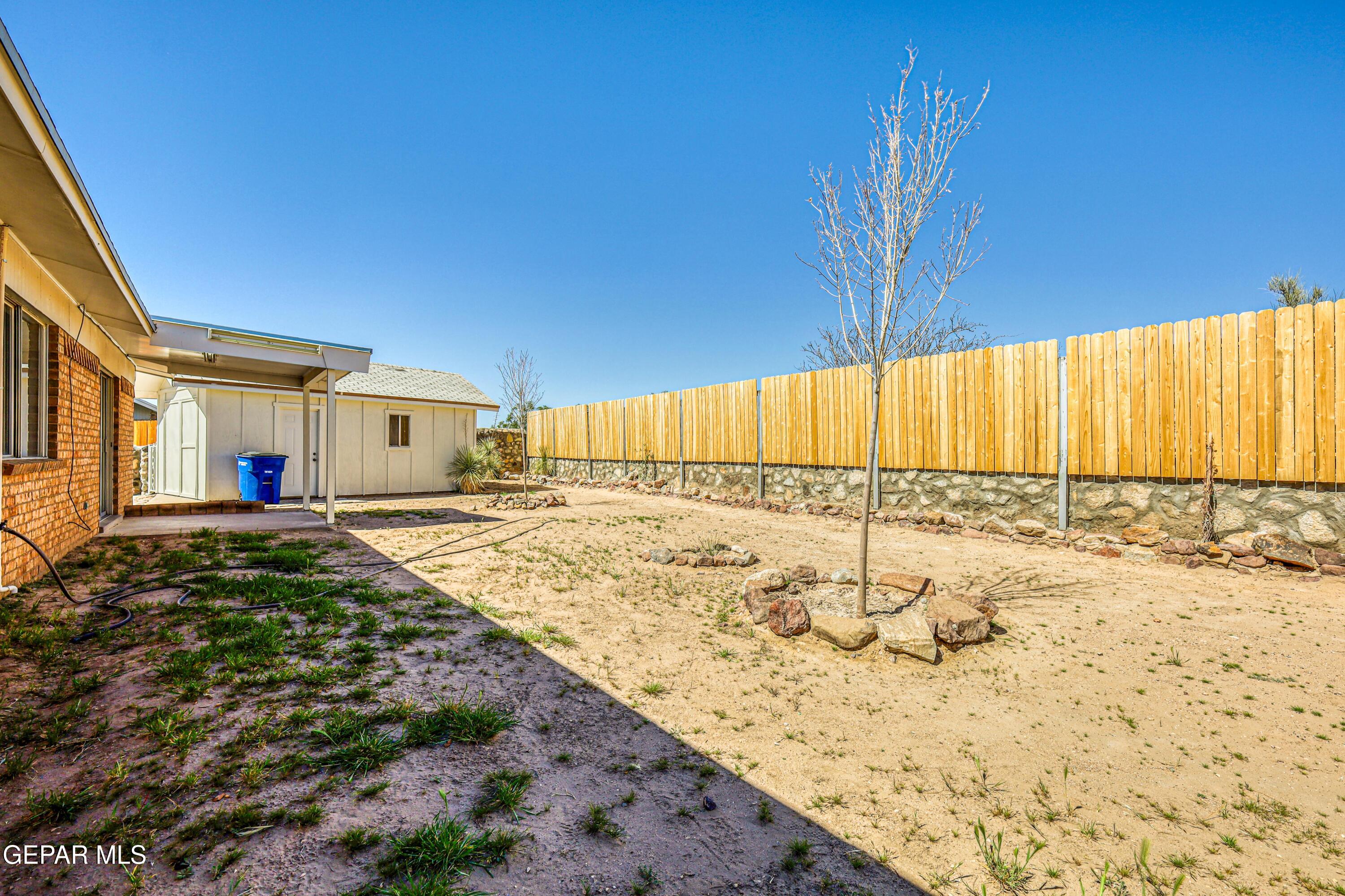 321 Gus Rallis Drive El Paso, TX 79932 - Photo 31 of 38 IMG_8486_HDR
