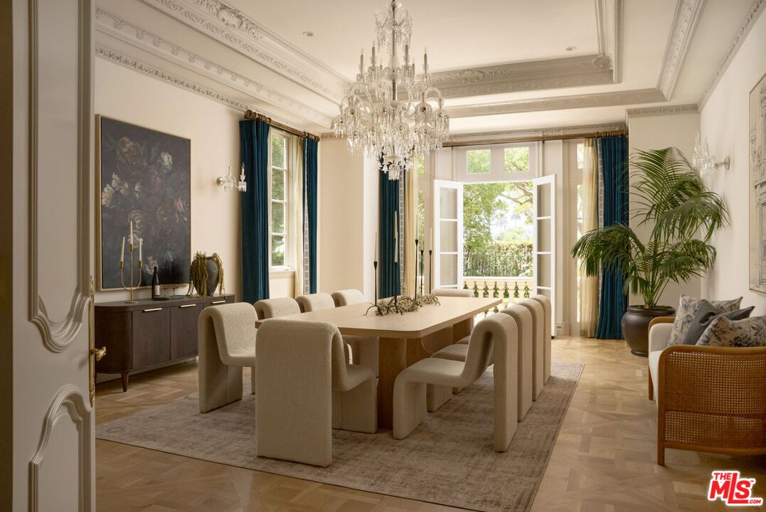 628 North Rodeo Drive Beverly Hills, CA 90210 - Photo 11 of 32